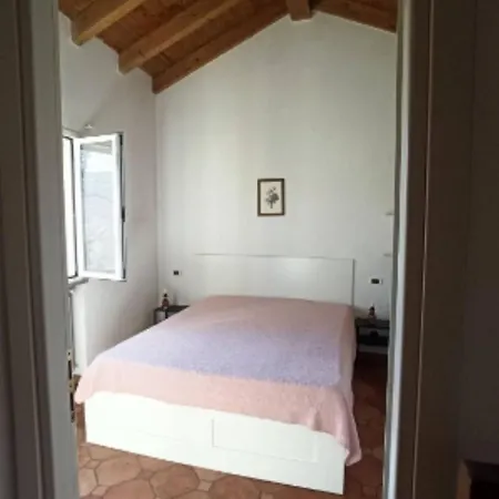 La Quercia Nyaraló Il Pero